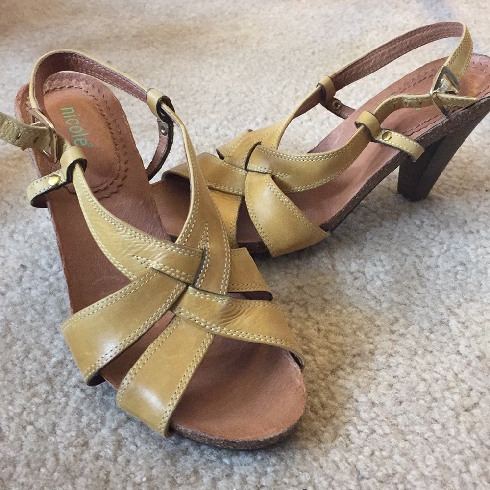 Nicole Lovely Leather Heels in Mustard Yellow